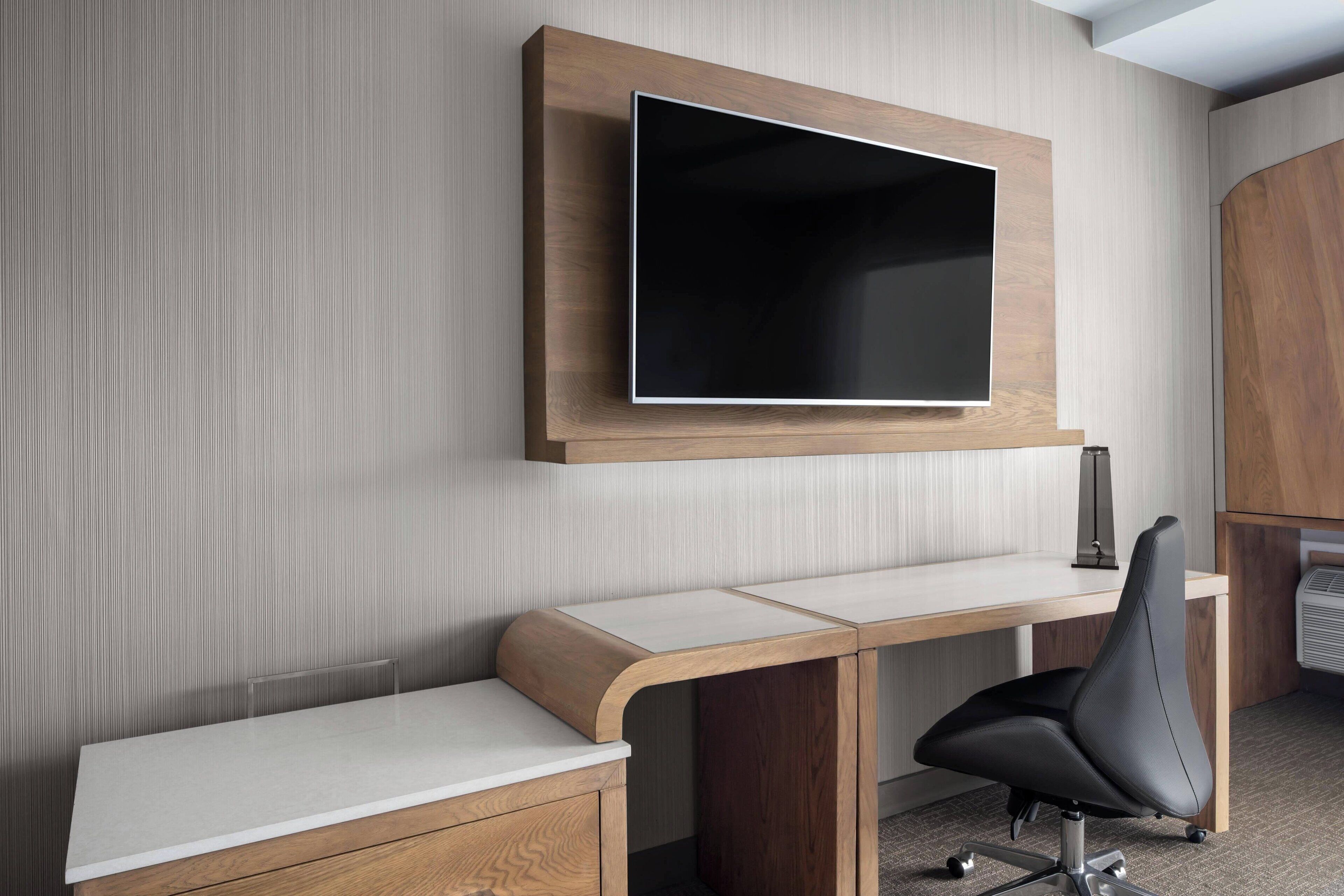 1 bedroom, pillow-top beds, in-room safe, desk