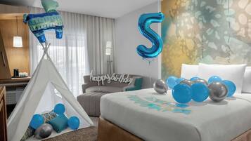 1 bedroom, pillow-top beds, in-room safe, desk