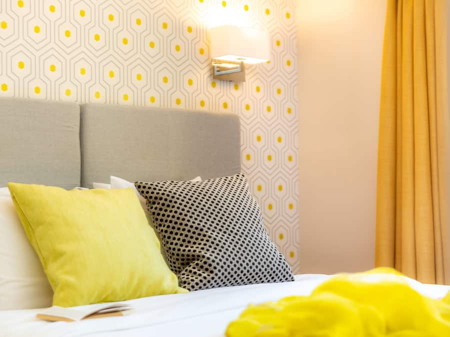 Standard Room, 1 Double Bed | Minibar, desk, blackout drapes, soundproofing