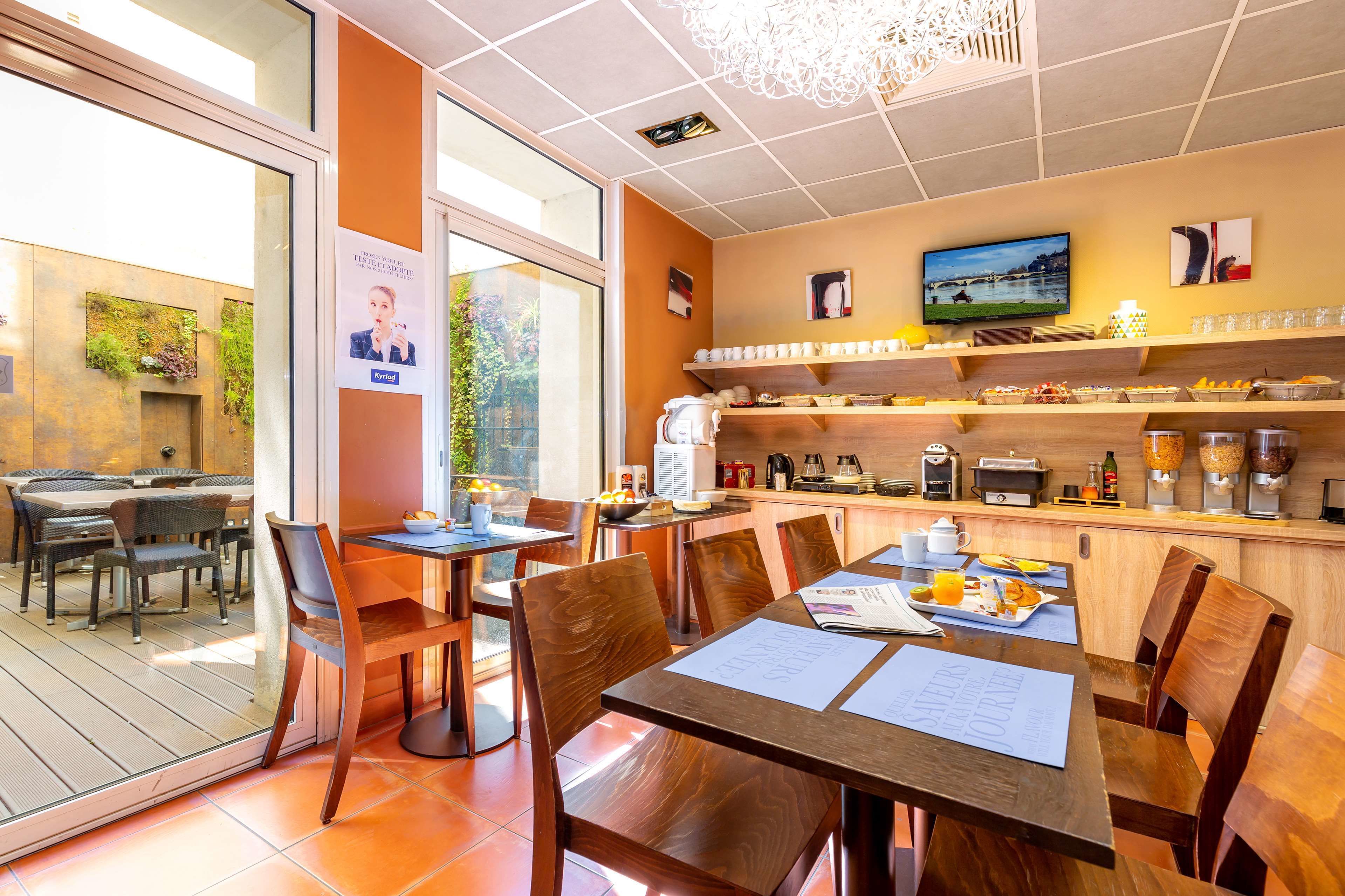 daily buffet breakfast (eur 12 per person)