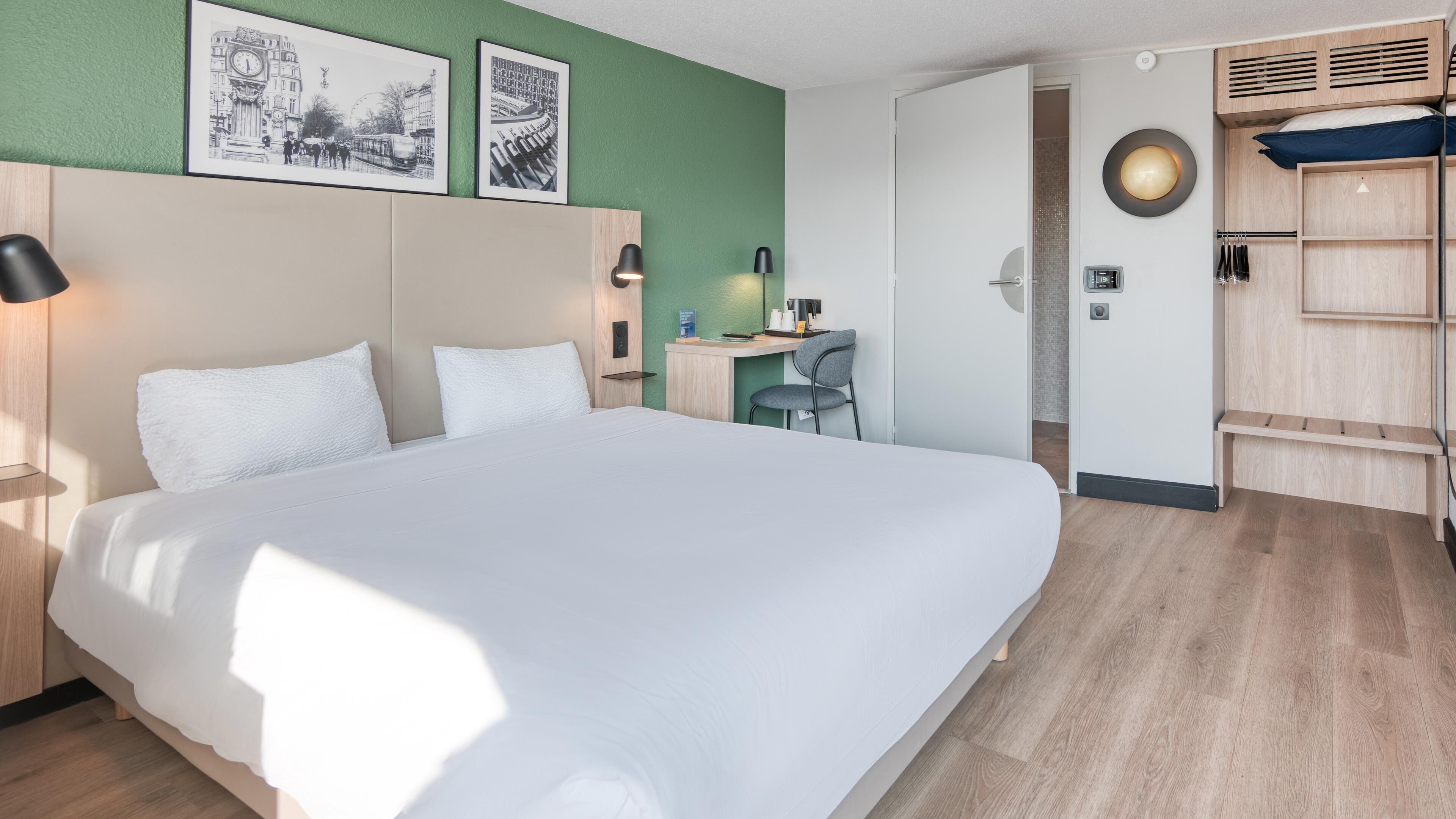 Chambre Standard, 1 grand lit | 1 chambre, literie de qualité, bureau, rideaux d’obscurcissement