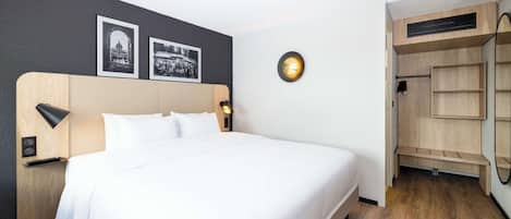 Superior Room, 1 King Bed