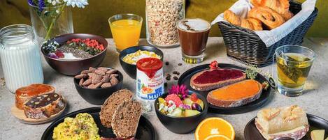 Desayuno buffet todos los días (con cargo)