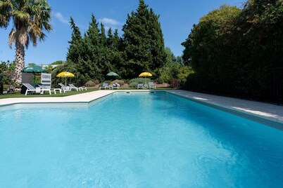 Brit Hotel Avignon Sud