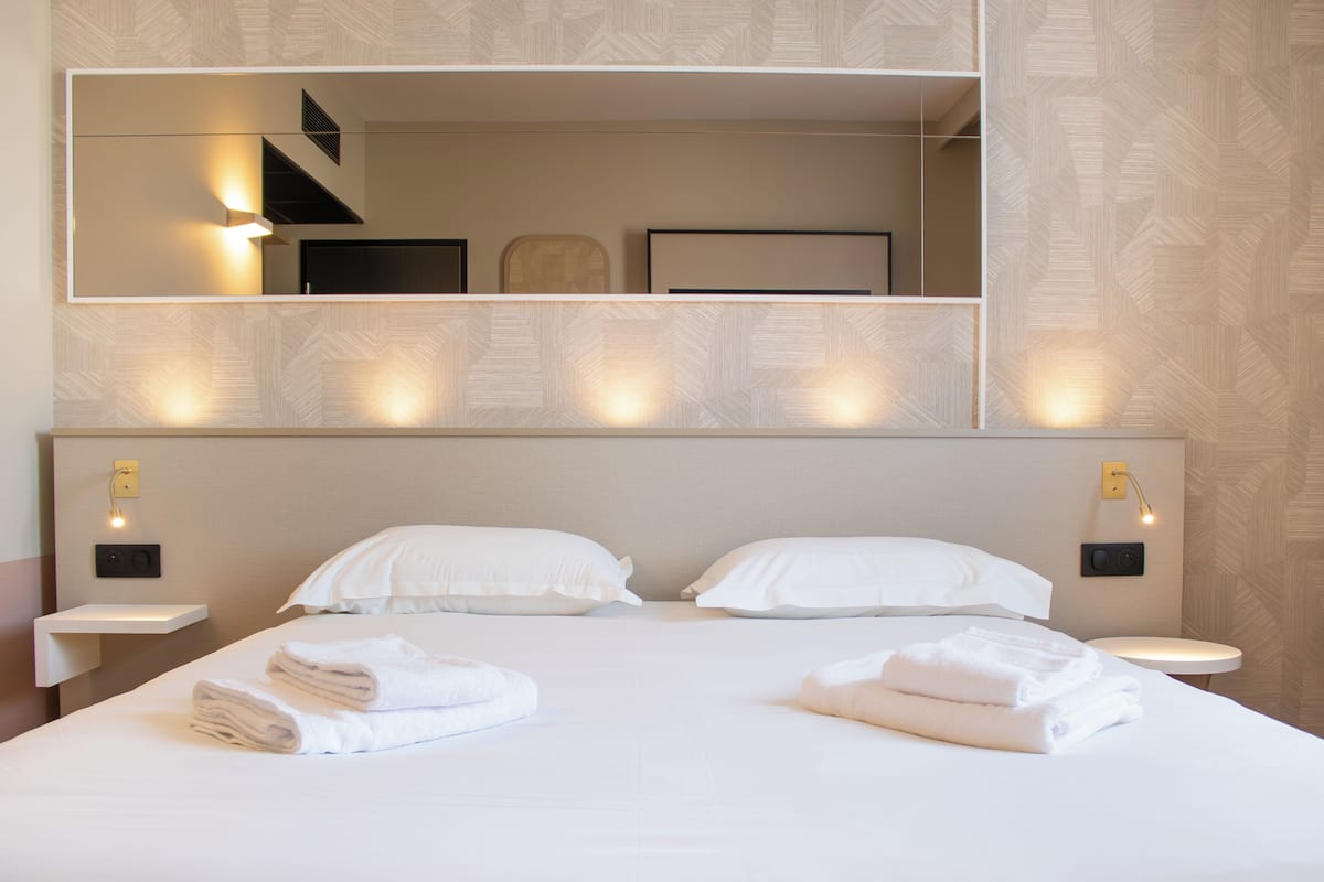 Decoración personalizada, muebles diferentes y escritorio