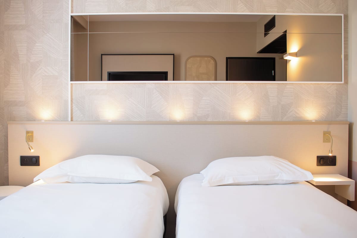 Decoración personalizada, muebles diferentes y escritorio
