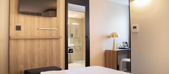 Brit Hotel Avignon Sud