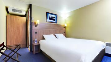 Baignoire, articles de toilette écologiques, sÚche-cheveux