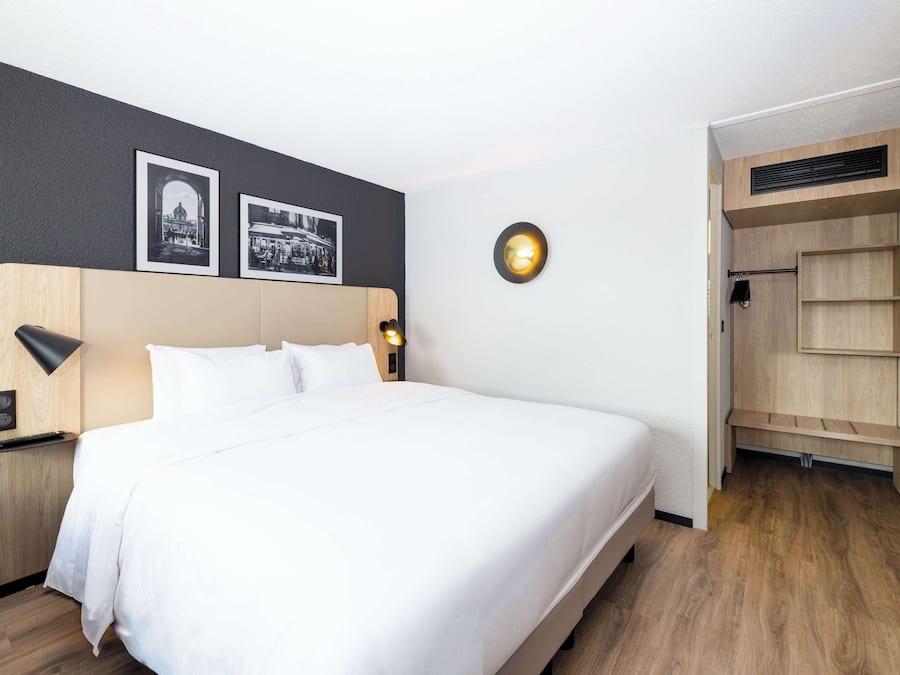 Superior Room, 1 King Bed