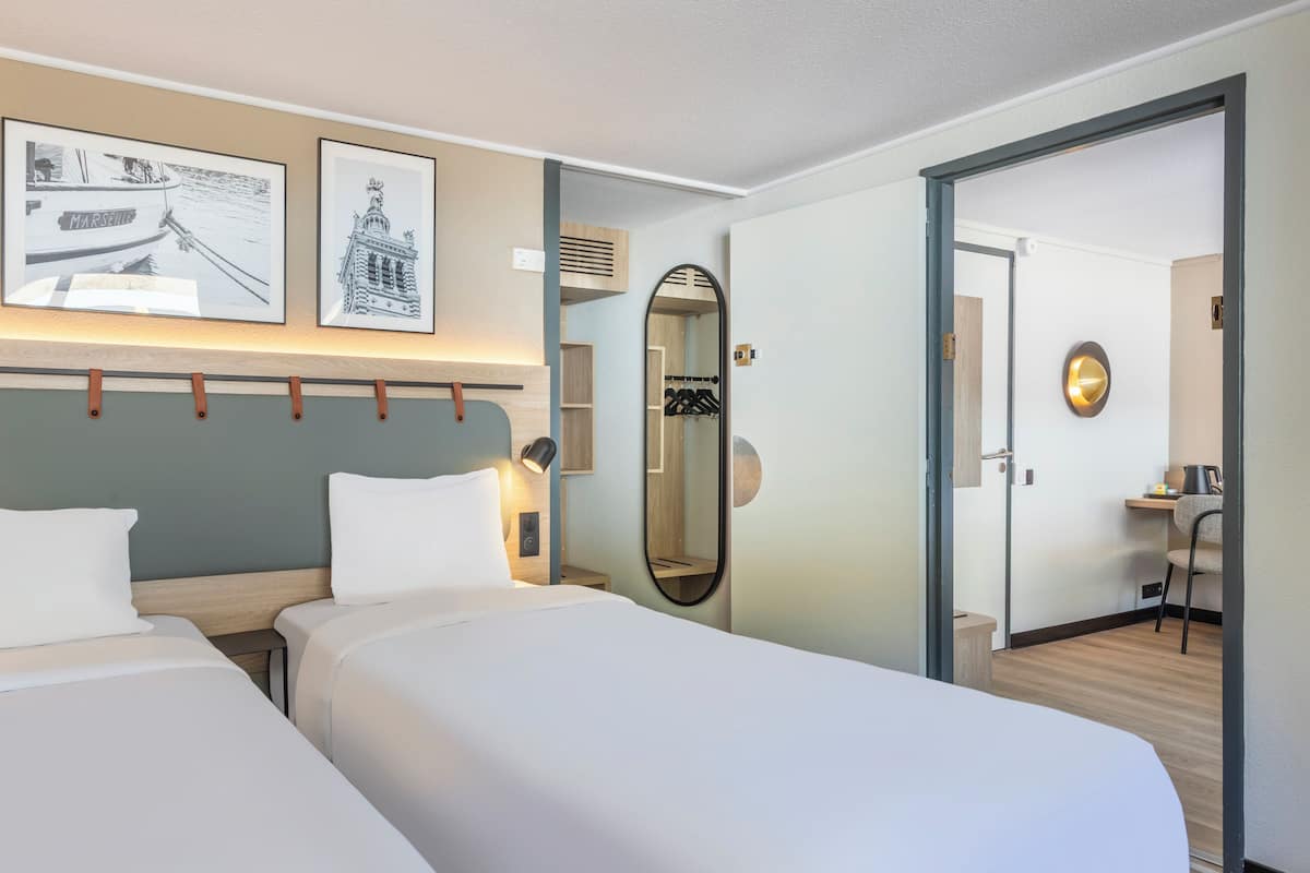 Standard Room, Multiple Beds, Connecting Rooms | Premium bedding, desk, blackout curtains, soundproofing