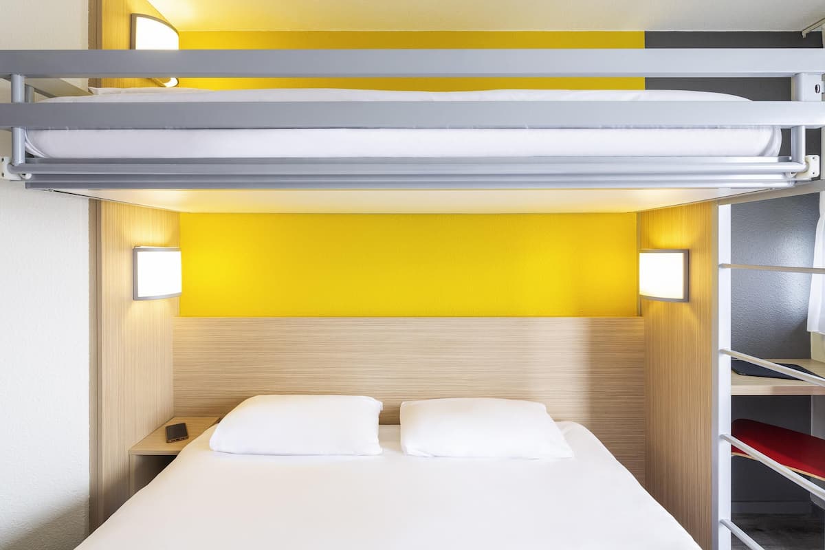 Economy-Zimmer, Mehrere Betten (Little POP) | Schreibtisch, Verdunkelungsvorhänge, schallisolierte Zimmer