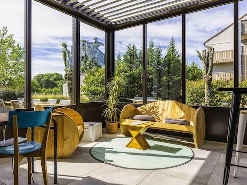 Greet Hotel Angouleme