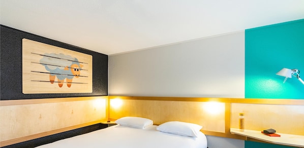 Habitación estándar, 1 cama Queen size (POP) | Escritorio, cortinas blackout y insonorización