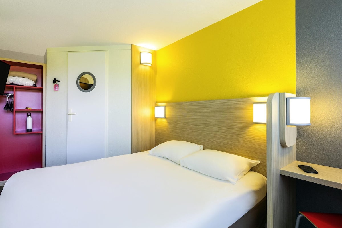 Economy Room, 1 Queen Bed (Little POP)