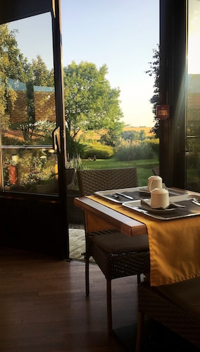 Kyriad Angoulême Nord Champniers - Hôtel & Résidence