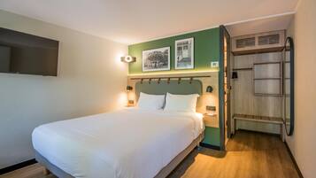 Kamar Standar, 1 Tempat Tidur Queen | Seprai premium dan didekorasi berbeda-beda