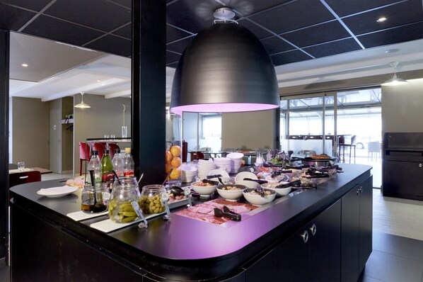 Breakfast and dinner served - CAMPANILE COLMAR - Parc des Expositions (Colmar)