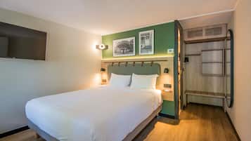 Standardzimmer, 1 Queen-Bett | Hochwertige Bettwaren, Schreibtisch, Bügeleisen/Bügelbrett