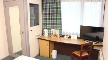 Standard Room, 2 Single Beds | Desk, free cots/infant beds, WiFi, bed sheets