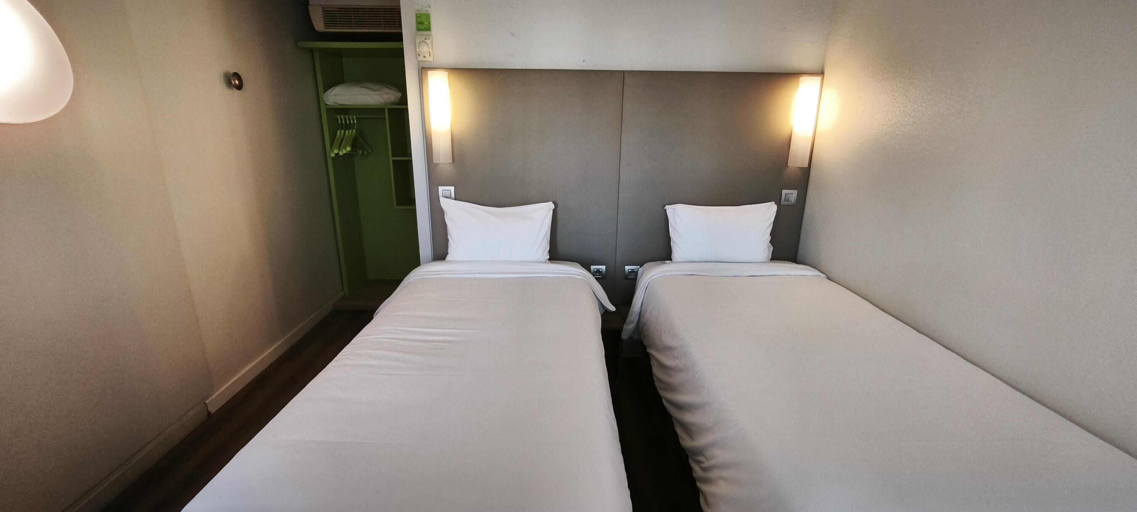 Standard Room, 2 Single Beds