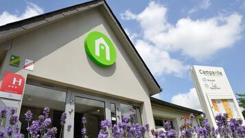 EntrĂ©e de lâhĂ©bergement