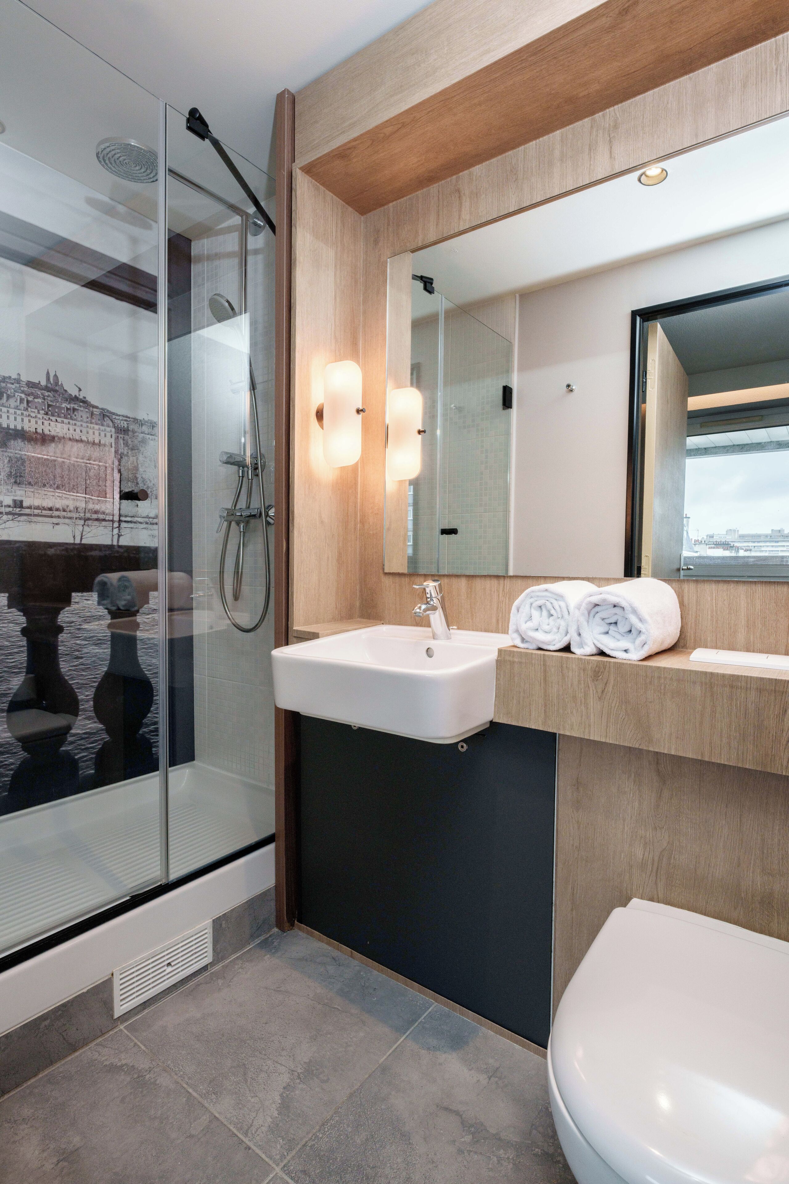 Foto - Campanile Dijon Centre - Gare