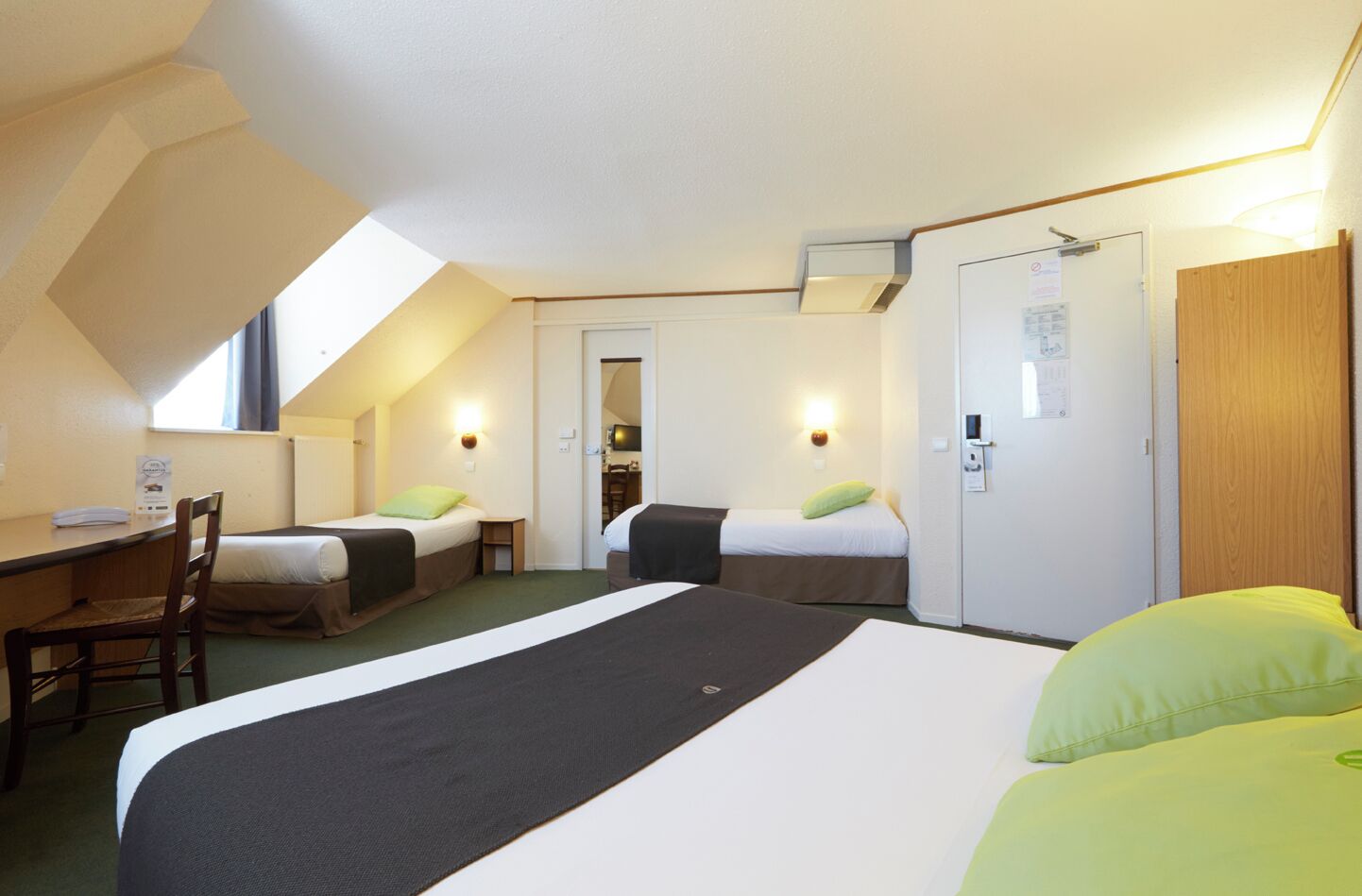 Photo - Campanile Dijon Centre - Gare