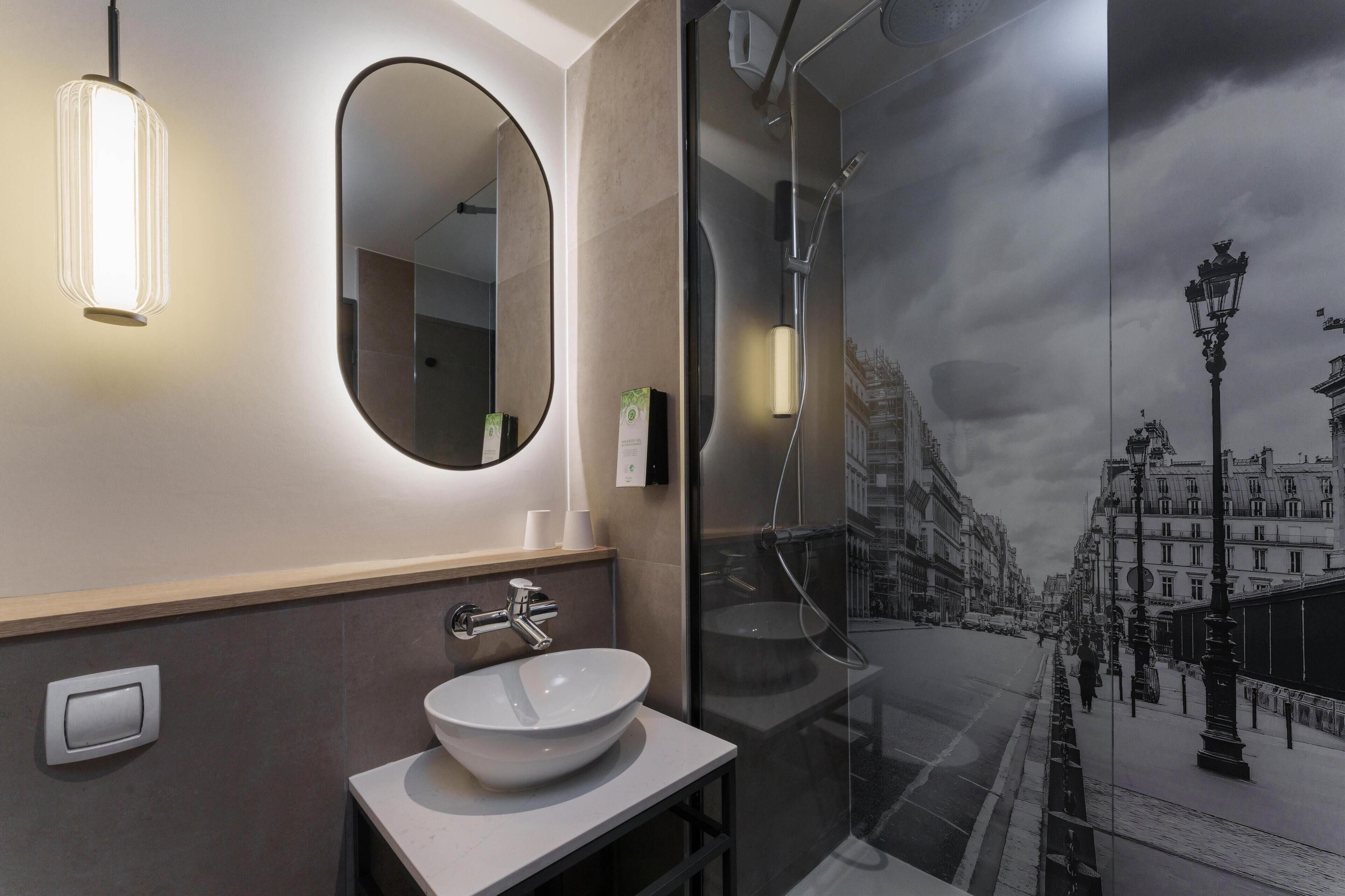 Foto - Campanile Dijon Centre - Gare