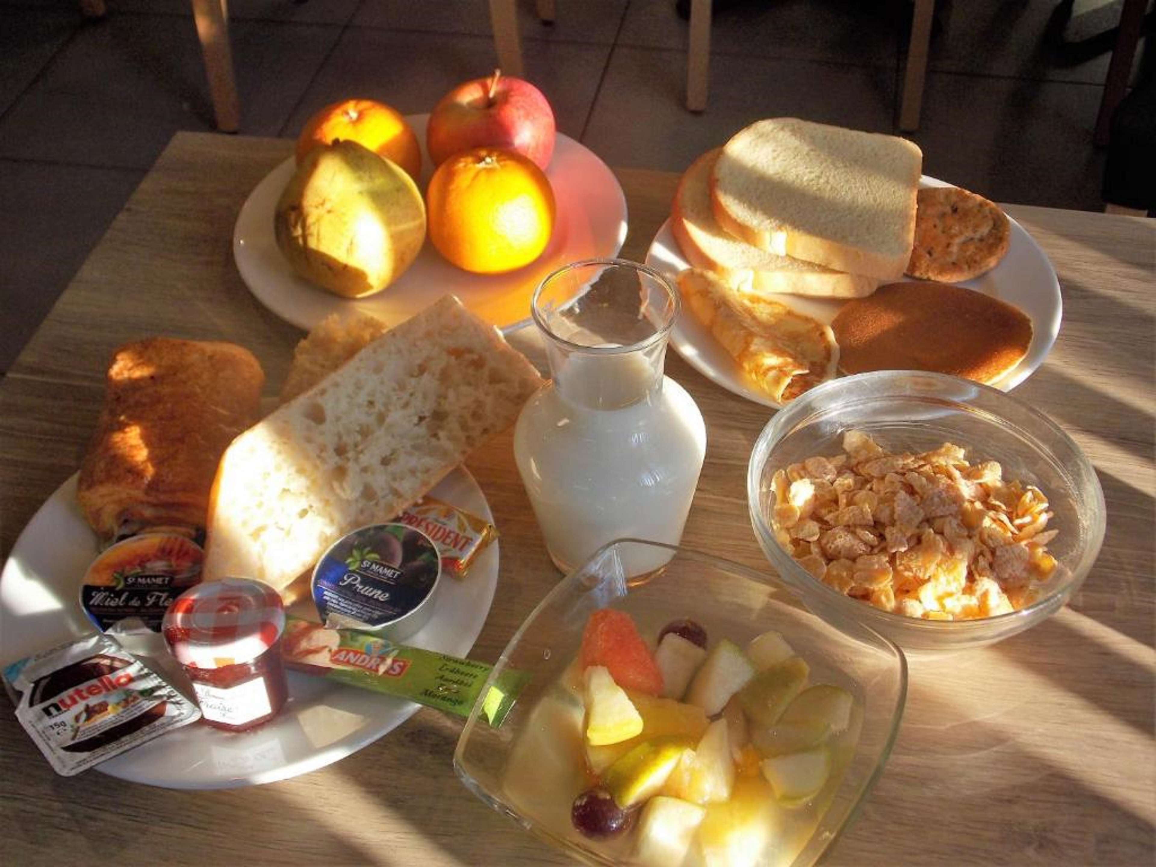 daily buffet breakfast (eur 14.90 per person)