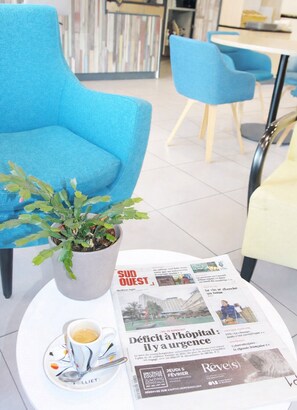 Lobby lounge - Kyriad Bordeaux - Mérignac Aéroport (Merignac)