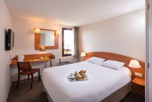 标准房, 1 张双人床 | 隔音、免费婴儿床、免费 WiFi、床单