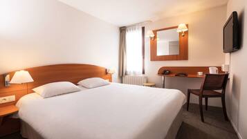 Standaard kamer, 1 tweepersoonsbed | Geluiddichte muren, gratis babybedden, gratis wifi, beddengoed