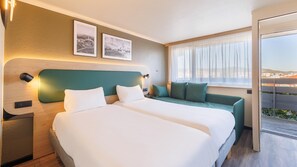 Ropa de cama de alta calidad, escritorio y cortinas blackout 