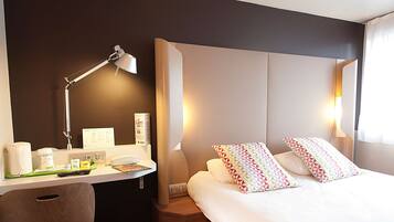 Next Generation, Standard Room, 1 Double Bed | 1 bedroom, premium bedding, desk, soundproofing