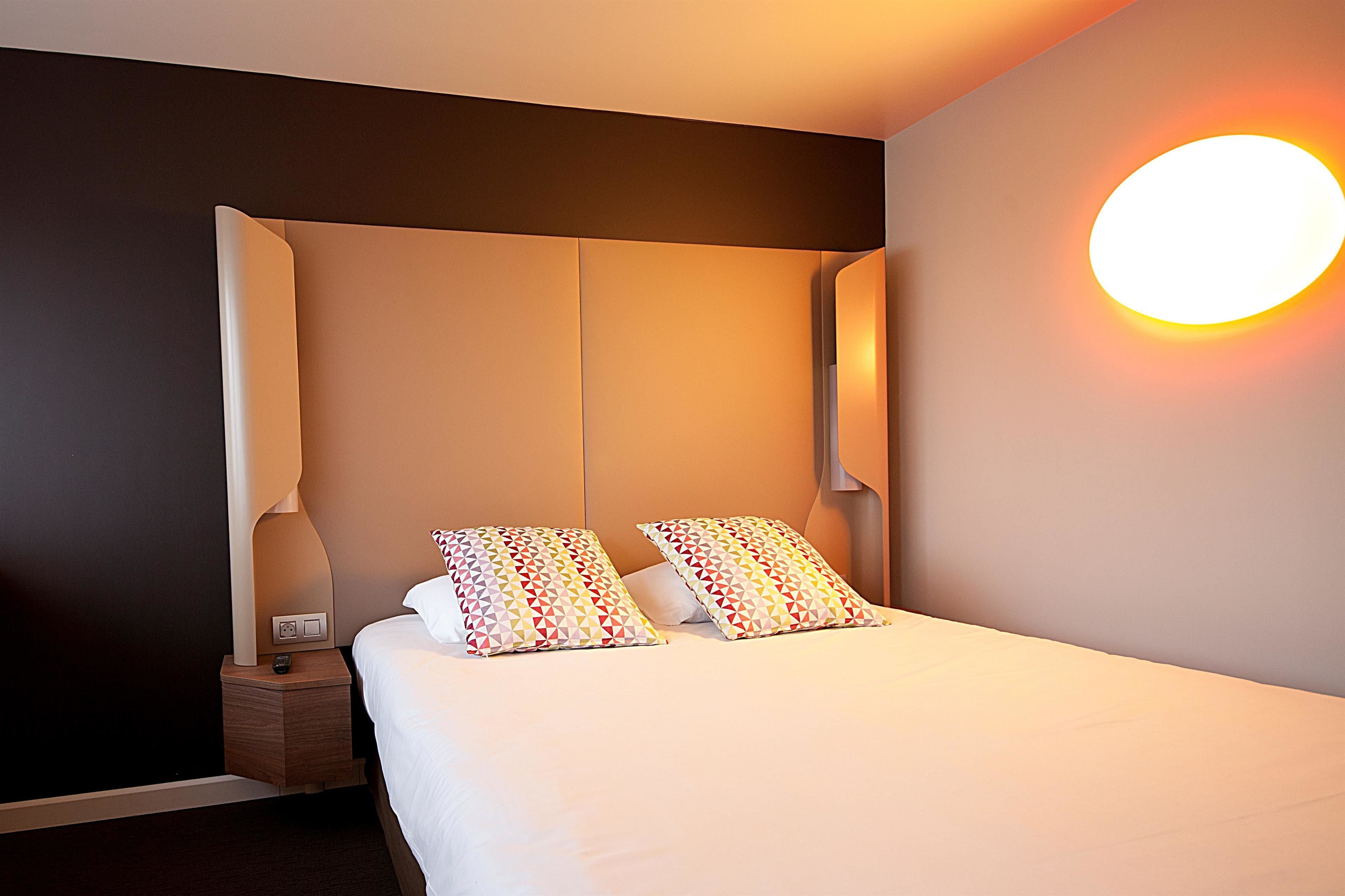 next generation, standard room, 1 double bed | premium bedding, desk, soundproofing, free wifi