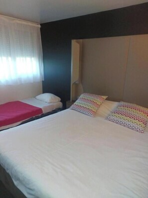 Standard Room, 1 Double Bed (Junior Bed up to 10 years)