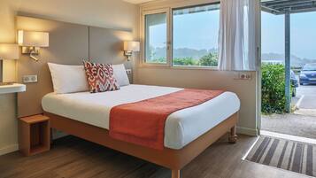 Chambre Double | Fer et planche à repasser, Wi-Fi gratuit, draps fournis