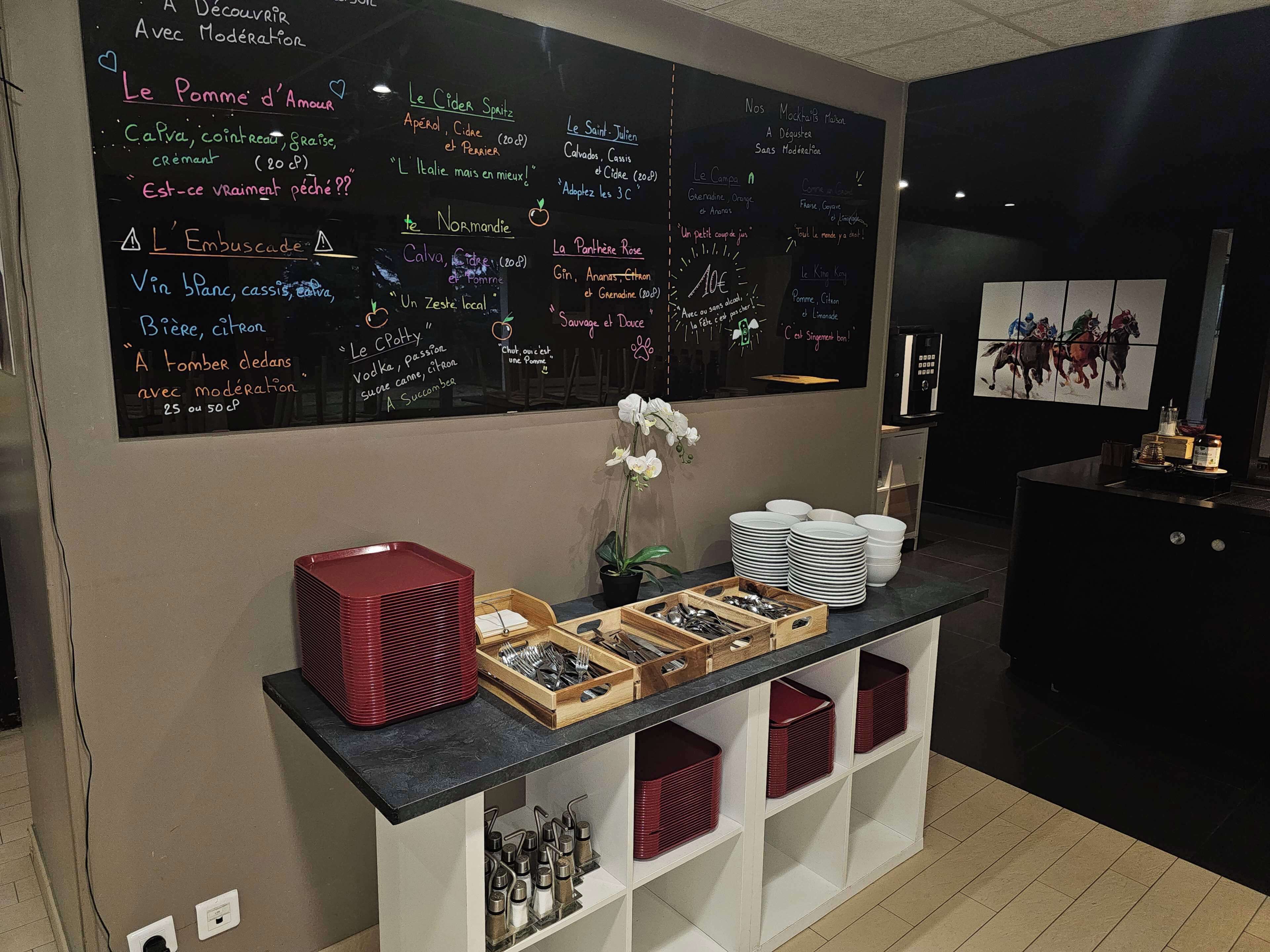 Breakfast area