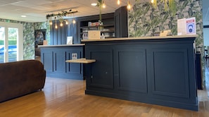 Reception - Shelder Hotel (Cherbourg-en-Cotentin)