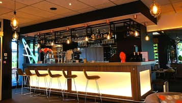 Bar (en la propiedad)