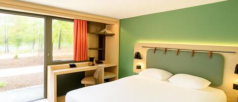 Standard Room, 1 Double Bed | Premium bedding, desk, blackout curtains, soundproofing