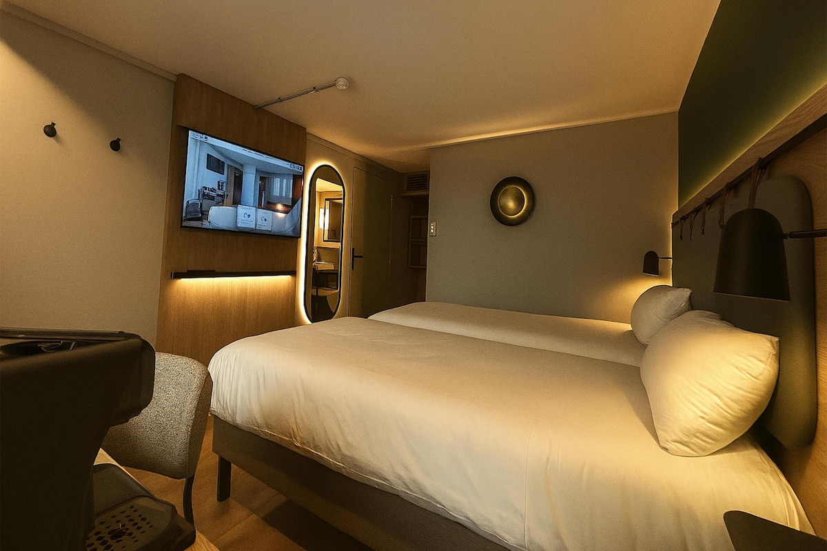 Chambre Standard, 2 lits une place