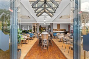 Bar (en la propiedad)