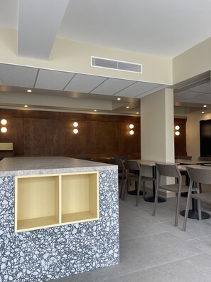 Daily buffet breakfast (EUR 12.5 per person)