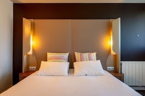 1 chambre, literie de qualité supérieure, ameublement personnalisé
