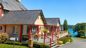 Exterior - Hotel Kyriad Saint-Malo Ouest-Dinard (La Richardais)