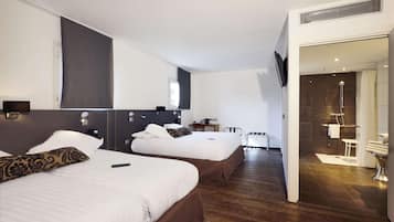 Habitación estándar, 2 camas individuales | Escritorio, espacio para trabajar con laptop y cortinas blackout