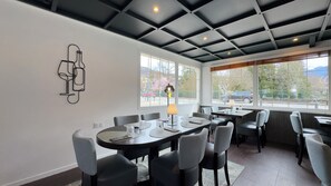 Daily buffet breakfast for a fee - Best Western Voiron Centre (Voiron)