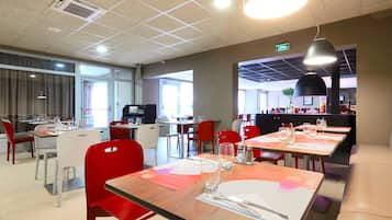 Breakfast, dinner served; French cuisine, garden views