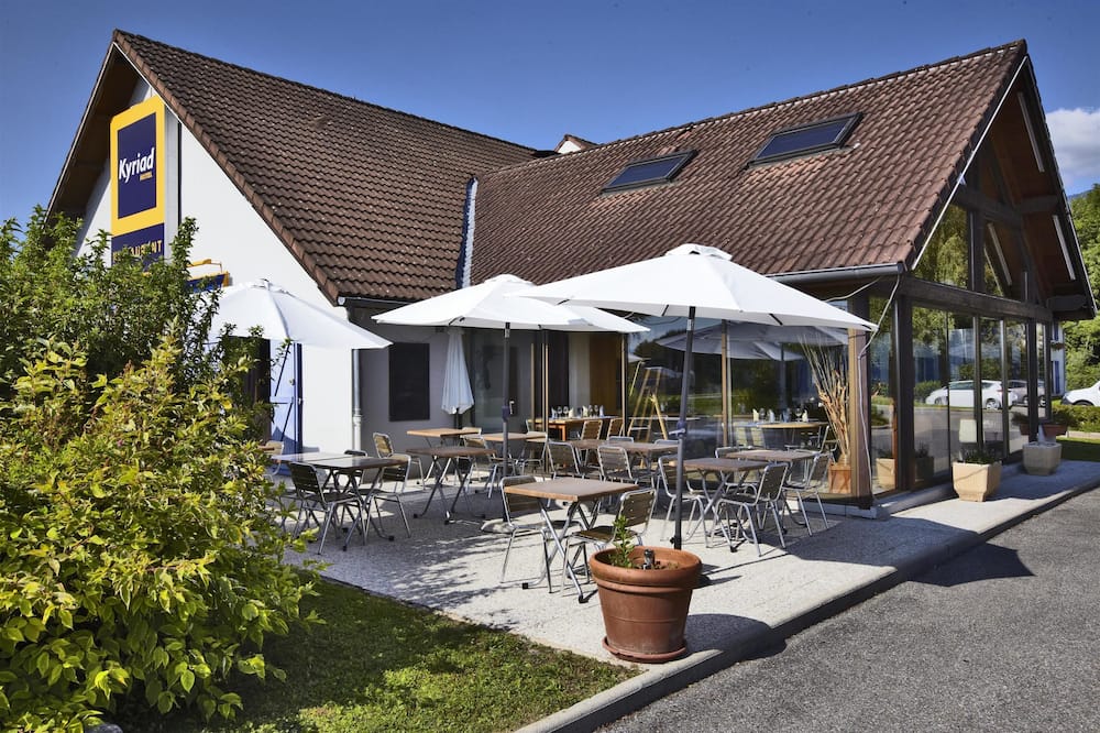 Kyriad Geneve - Saint-Genis-Pouilly